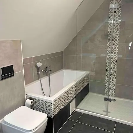 Apartamento Stadtwohnung Direkt Im Zentrum Neustrelitz
